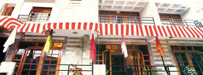 Hotel Radha Continental - Nainital 01.jpg